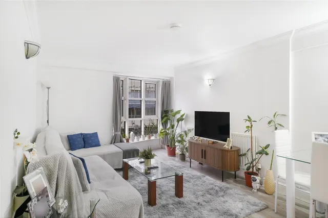 199 Lisson Grove, London, photo 1