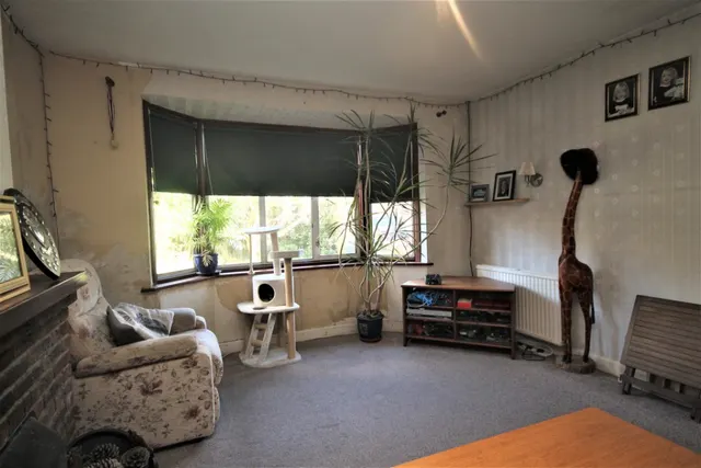 Ashford Road, Staines-upon-Thames, photo 3