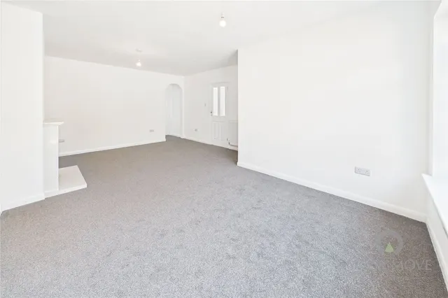 Photo 3 — Browning Avenue, Kettering, Northamptonshire, NN16