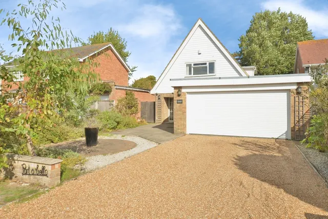 Blenheim Road, Littlestone, TN28, photo 1