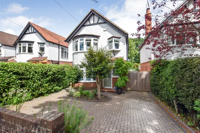 Canterbury Road, Farnborough, Hampshire, GU14 6QP, photo 1