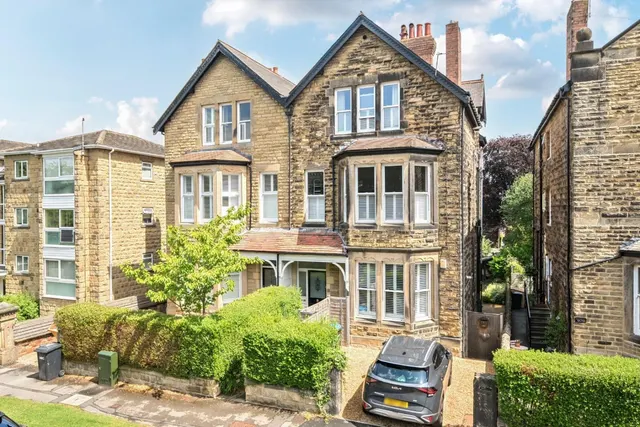 West End Avenue, Harrogate, HG2, photo 1