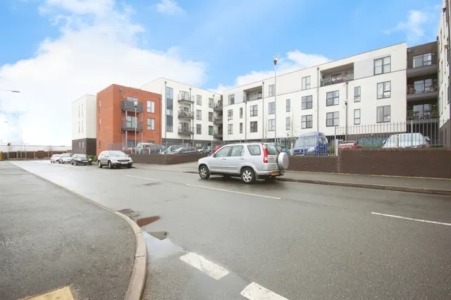 Queensway, Leamington Spa, photo 1