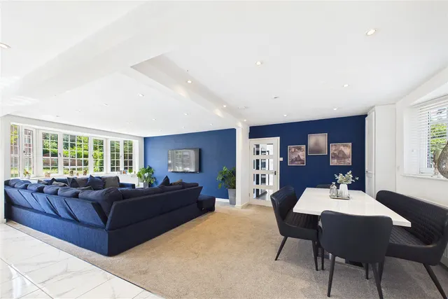 Upper Park Road, Camberley, GU15, photo 2