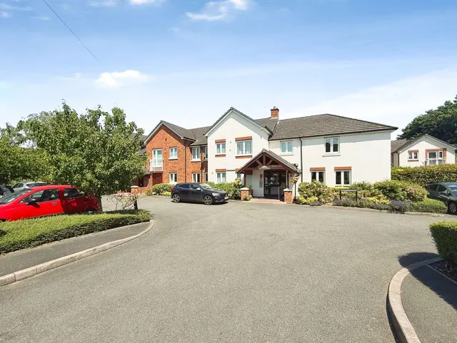 Hollyfield Road, Sutton Coldfield, B75, photo 1