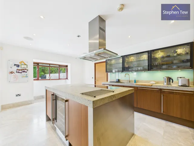 Garstang Road East, Poulton-Le-Fylde, FY6, photo 3