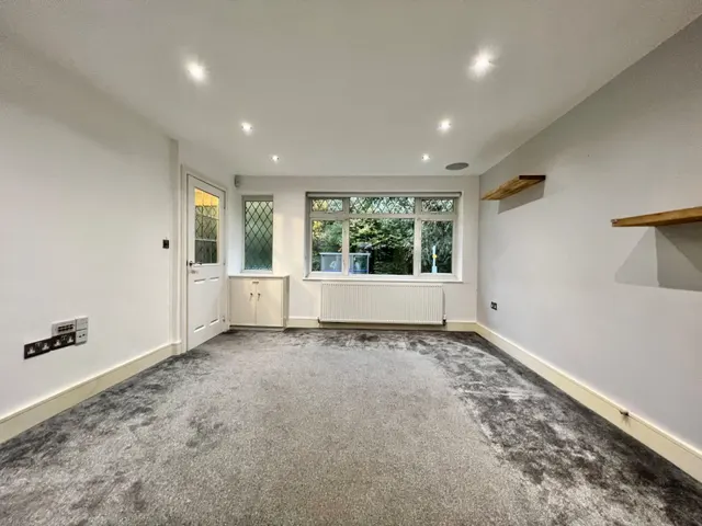 Elm Close, Little Stoke, BS34, photo 2