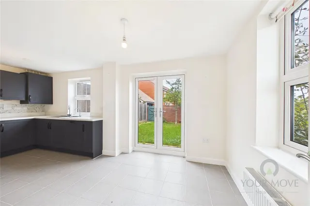 Photo 2 — Alfred Way, Buckingham, Buckinghamshire, MK18