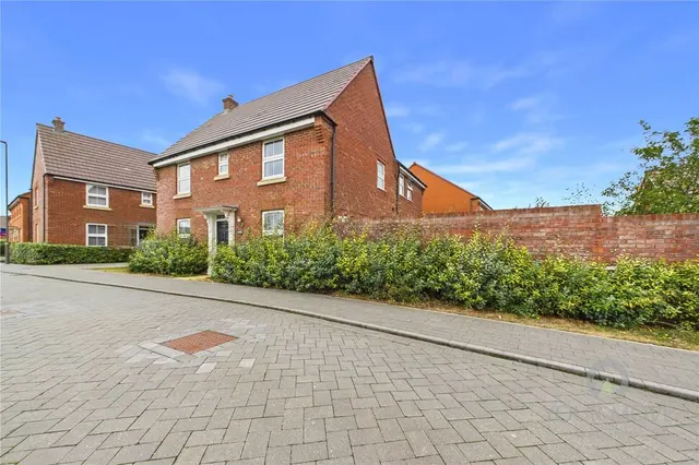 Alfred Way, Buckingham, Buckinghamshire, MK18, photo 1