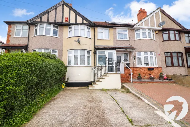 Collindale Avenue, Northumberland Heath, DA8, photo 1