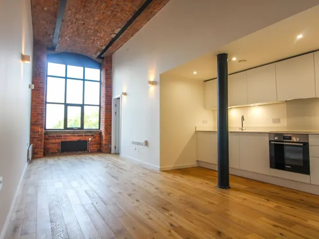 Elisabeth Gardens, Stockport, Cheshire, SK5 6FW, photo 1