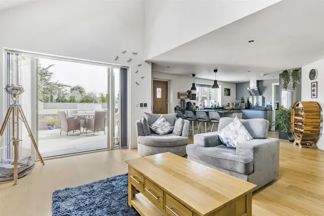 Copse Lane, Hayling Island, PO11, photo 2
