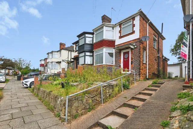 Ermington Crescent, Birmingham, photo 1