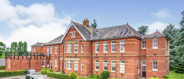 Oak Tree Way, Horsham, photo 1