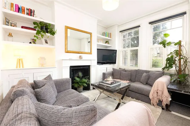 Photo 2 — Silverthorne Road, London, SW8 3HH