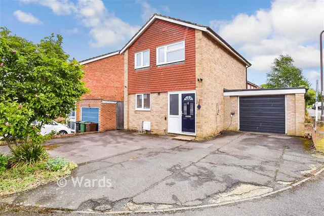 Pembroke Road, Coxheath, ME17, photo 1