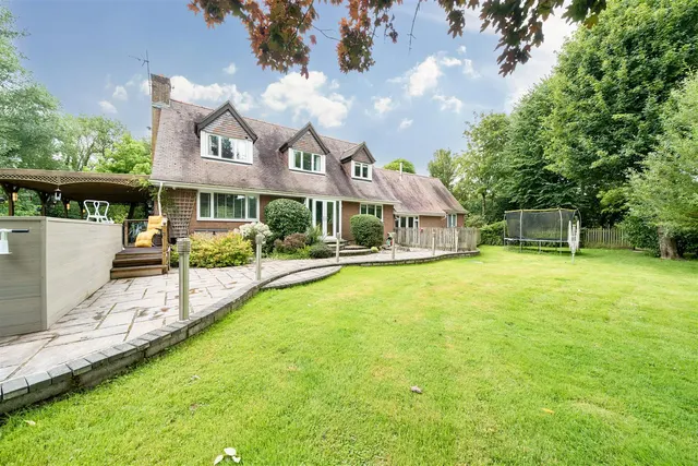 Dutton Lane, Eastleigh, photo 1