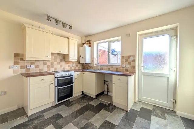 Campbell Close, Grantham, NG31, photo 3