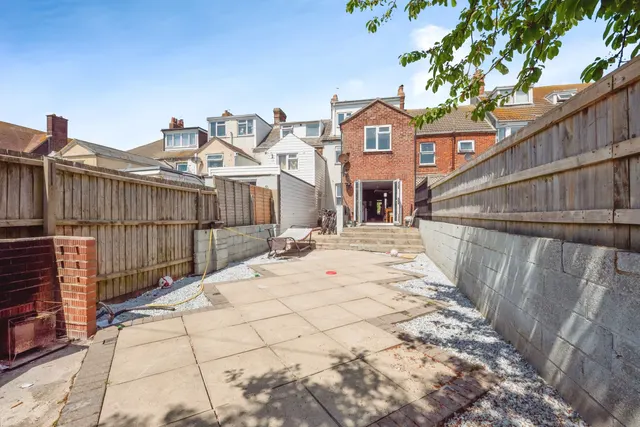 Abbotsbury Road, Weymouth, DT4, photo 3