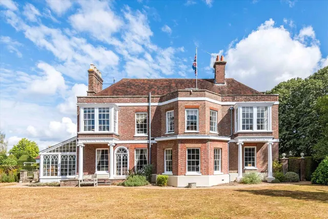 The Moor, Hawkhurst, TN18, photo 1