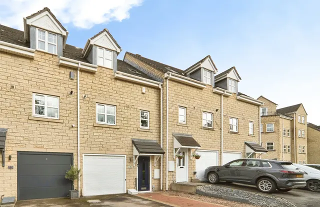 Navigation Drive, Apperley Bridge, Bradford, photo 1