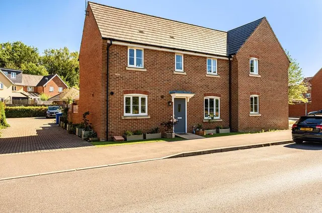Butler Drive, Bracknell, RG12, photo 1