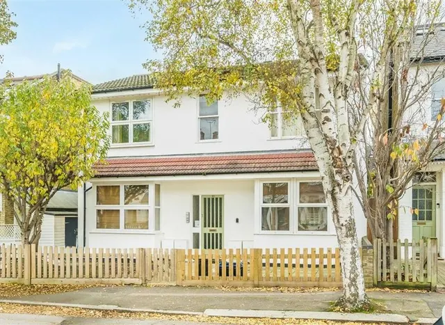 Windsor Road, Teddington, TW11, photo 1