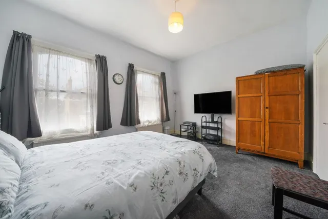 Photo 3 — Probert Road, Brixton, London, SW2 1BN
