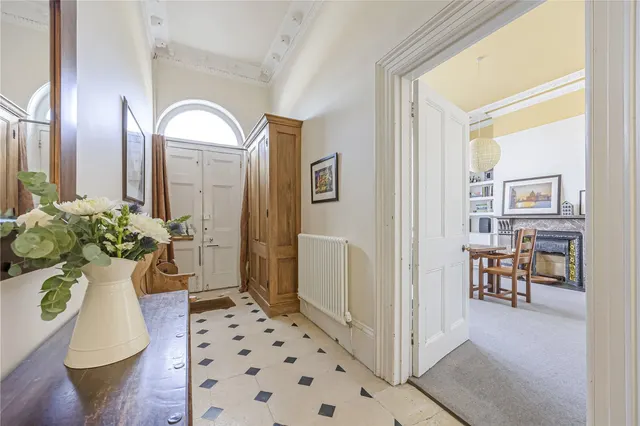 Malvern Place, Cheltenham, GL50, photo 3