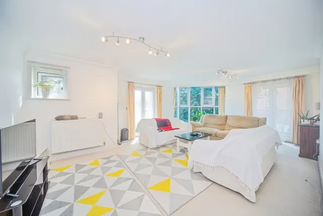 Hulse Road, Southampton, SO15, photo 2