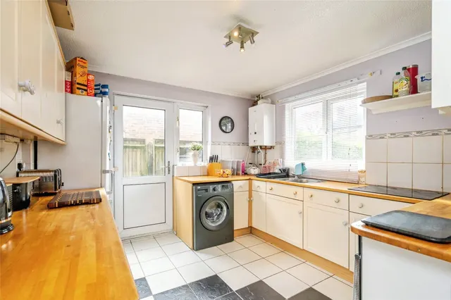 Barnetts Field, Westergate, PO20, photo 3
