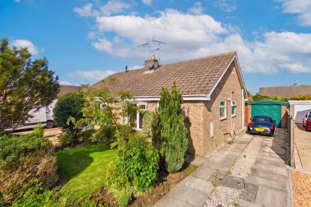 Darley Close, Stamford Bridge, YO41, photo 1