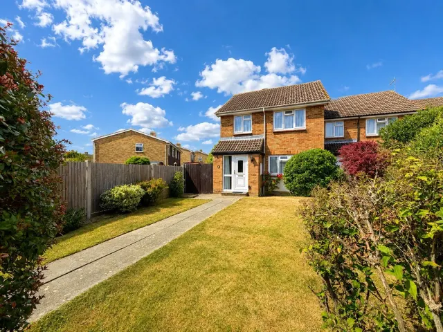 Photo 2 — Nursery Path, Hailsham, East Sussex, BN27