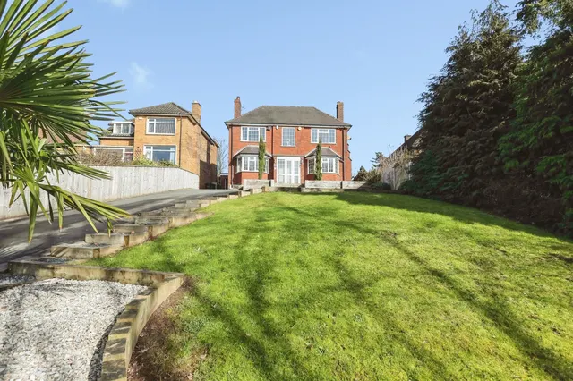High Haden Road, Haden Hill, Cradley Heath, photo 1