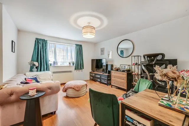 31 Parkinson Drive, Chelmsford, Essex, CM1 3GU, photo 1