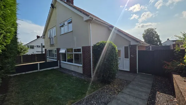 Southover, Westhoughton, BL5, photo 3