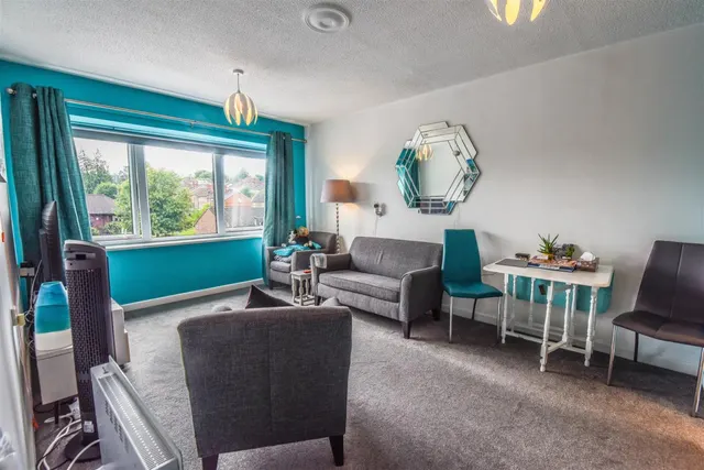 Champions Court, Dursley, GL11, photo 2