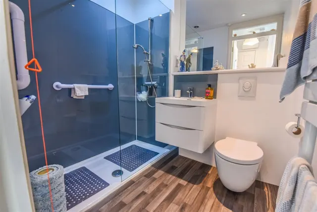 Champions Court, Dursley, GL11, photo 3