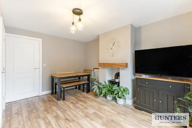 Edison Way, Guiseley, LS20, photo 3