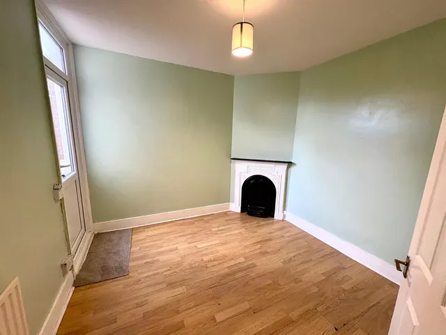 Linden Road, Littlehampton, photo 1
