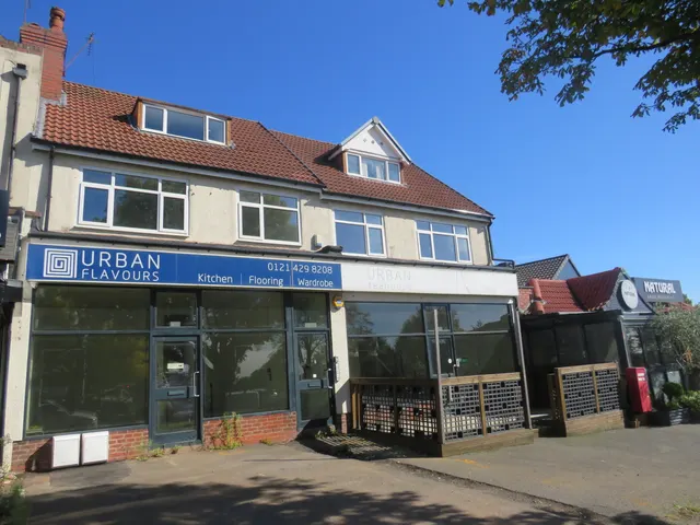 Wolverhampton Road, photo 1
