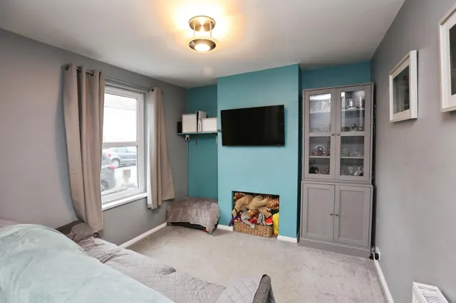 Avery Lane, Gosport, PO12, photo 3
