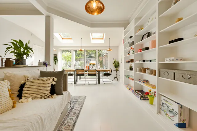 Photo 2 — 21 Drayton Road, London