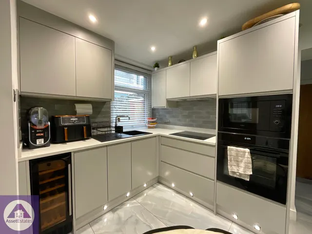 Photo 2 — Alexandra Road, Abertillery