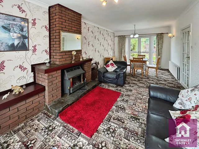 Canal Bank, Monton, M30, photo 3