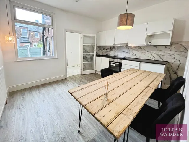 Allanson Road, Northenden, M22, photo 3
