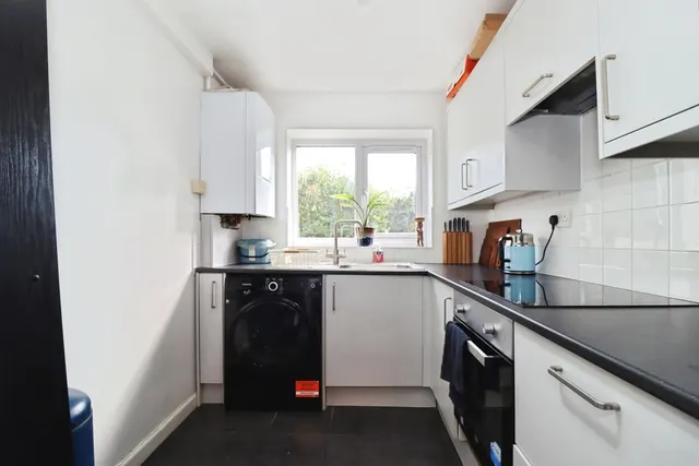 Duncombe Lane, Bristol, BS15, photo 3