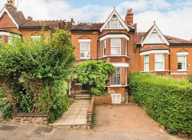 Southwood Avenue, Highgate, N6, photo 1