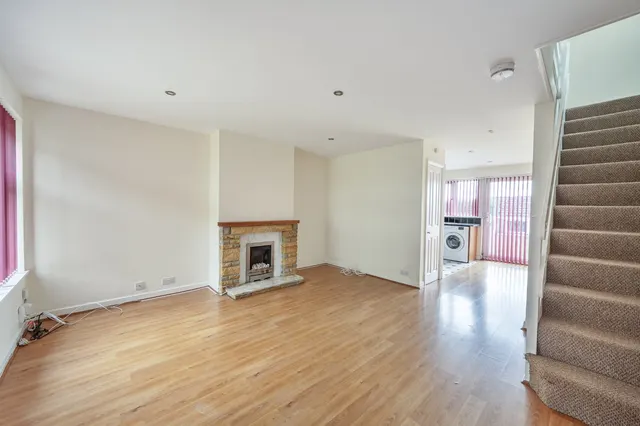 West End Drive, Horsforth, LS18, photo 3