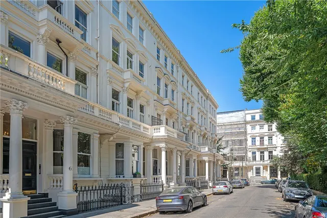 Earl's Court Square, Earl's Court, SW5, photo 1